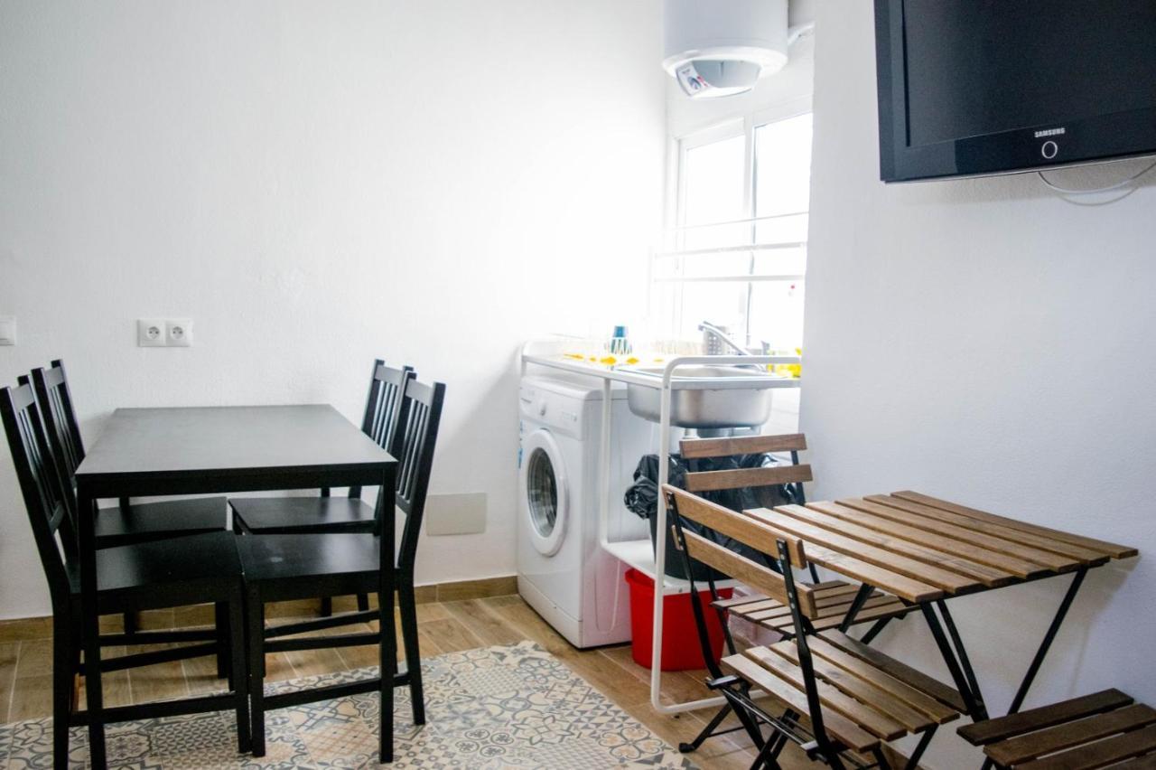 Buena Onda Malaga Apartment Bagian luar foto