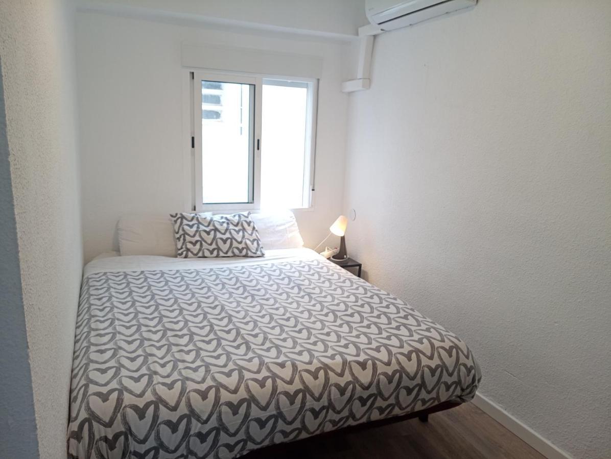 Buena Onda Malaga Apartment Bagian luar foto