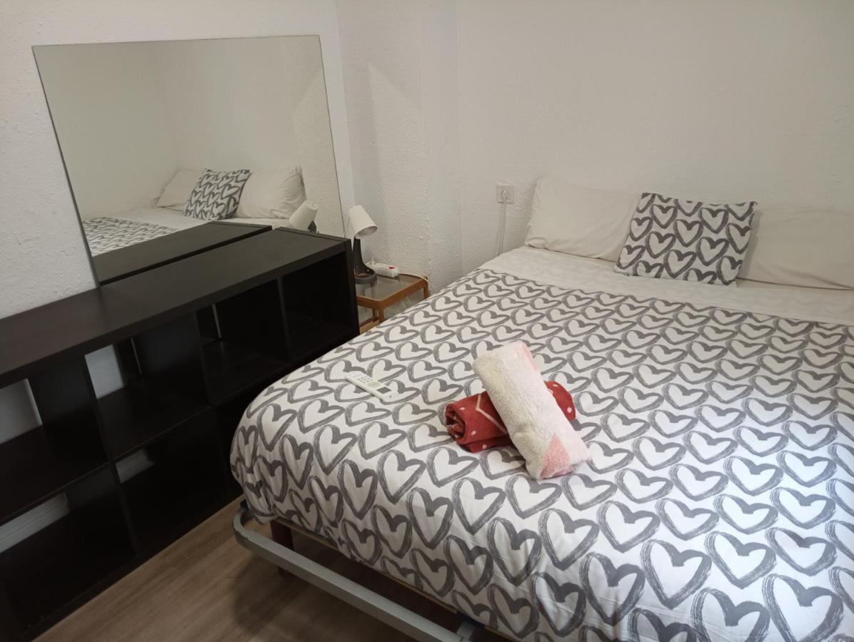 Buena Onda Malaga Apartment Bagian luar foto