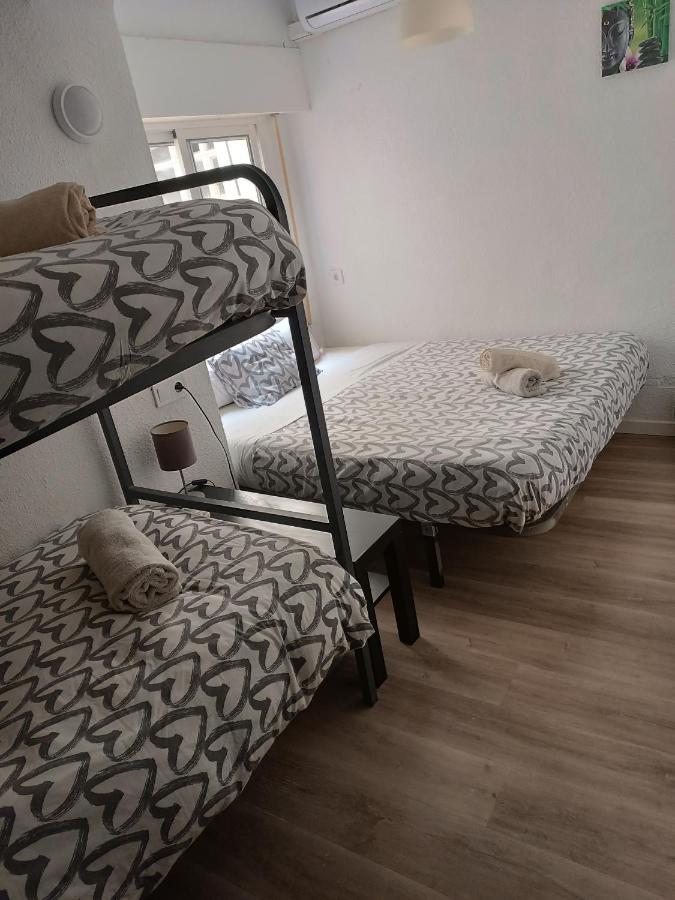 Buena Onda Malaga Apartment Bagian luar foto