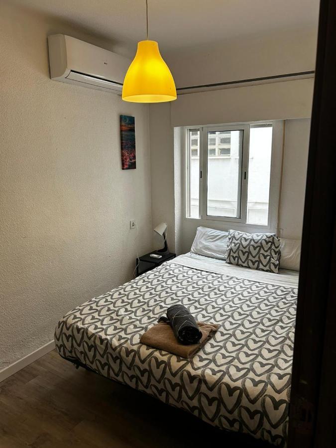 Buena Onda Malaga Apartment Bagian luar foto